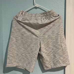 Women’s XS size active Bermuda short brand new